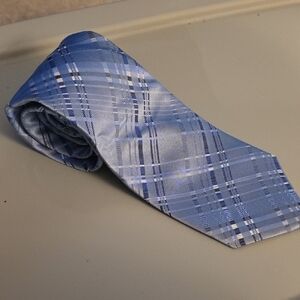 (J28) VanHeusen Blue Plaid Men's Tie
